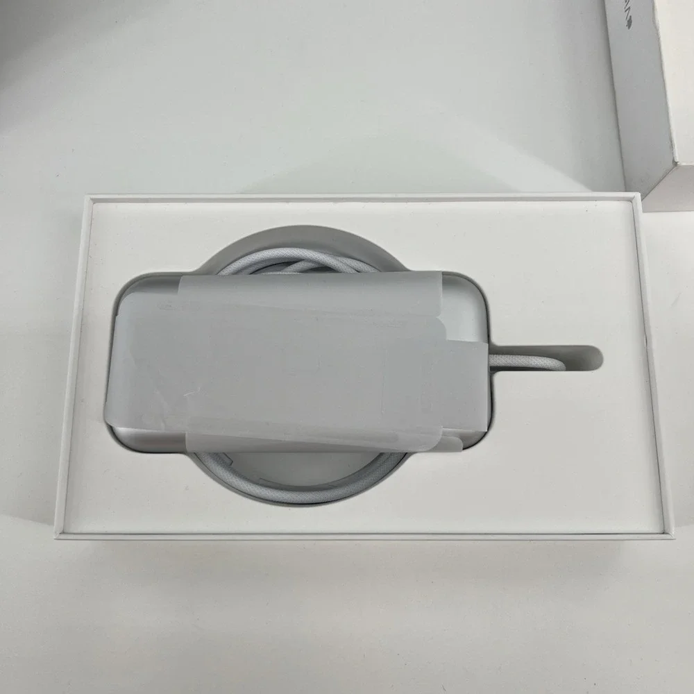 Apple Vision Pro Battery Open Box